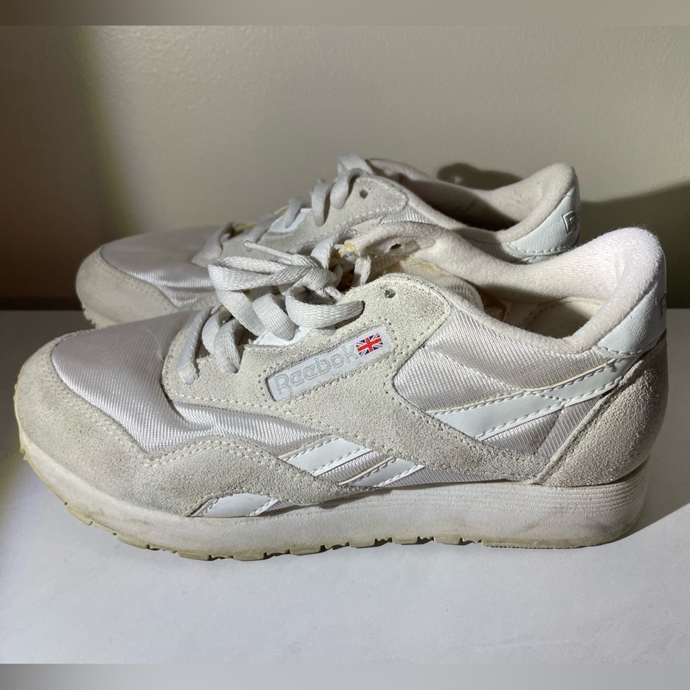 Reebok Women’s White / Gray Sneakers size 6